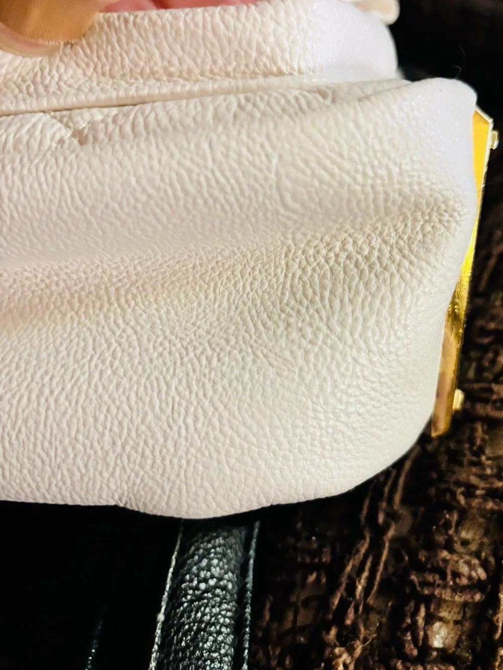 Betsey Johnson White and Black Quilted Mini Backpack NWOT - Picture 6 of 10